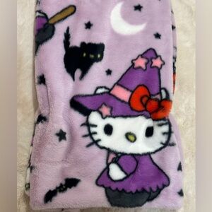 Viral Hello Kitty Witch Throw-lavender/purple